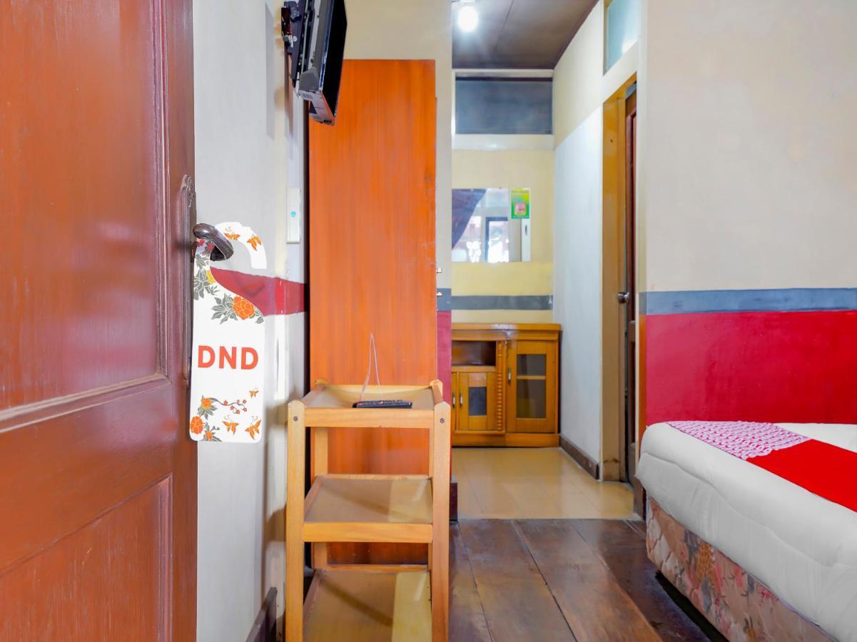 Oyo 90025 Pesona Lembang Hotel Bandung