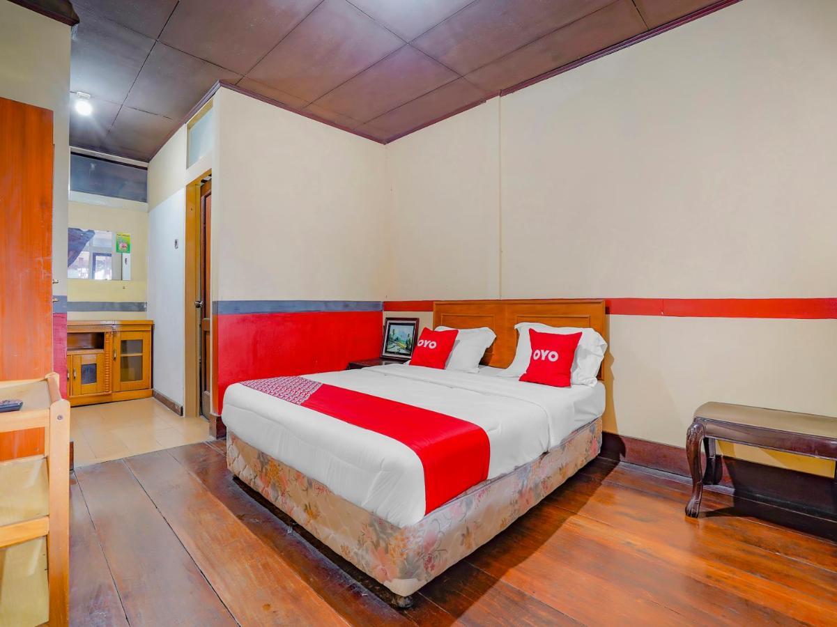 Oyo 90025 Pesona Lembang Bandung