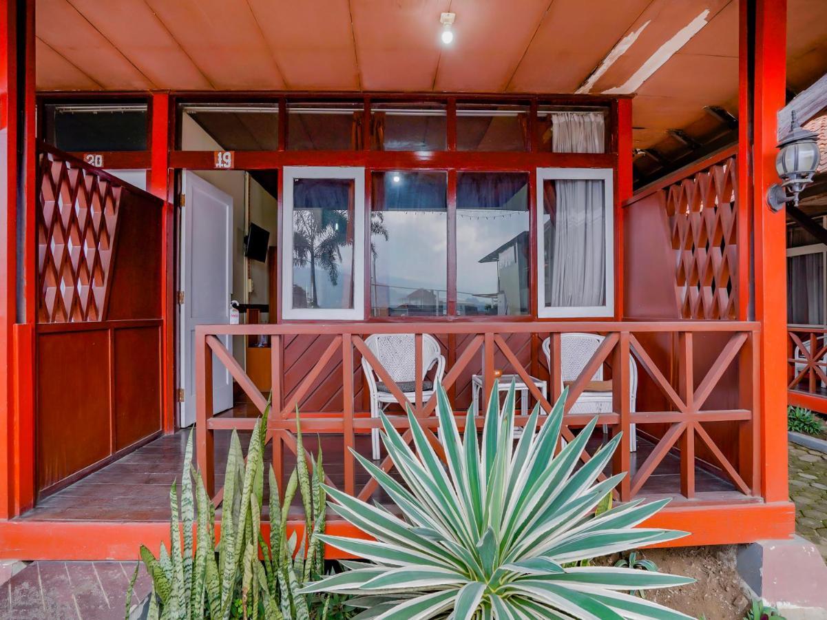 Oyo 90025 Pesona Lembang Hotel Bandung